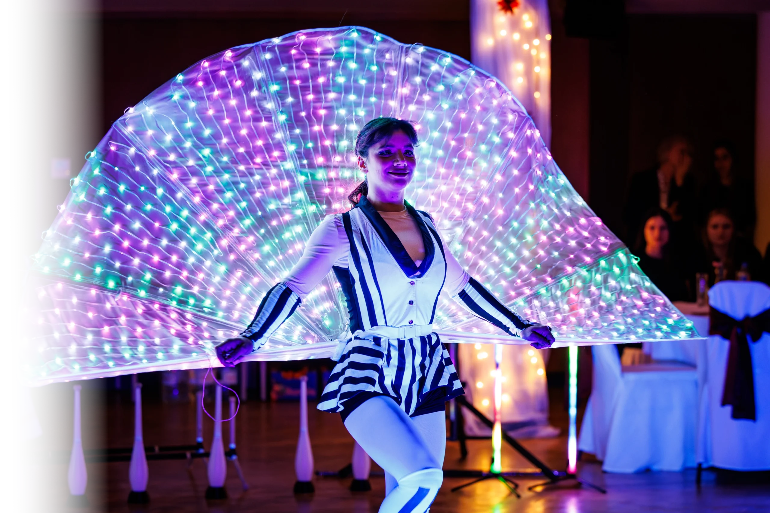 led zsonglőr műsor